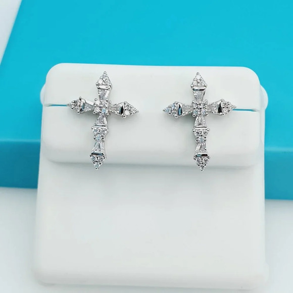 - "925 Sterling Silver CZ Beautiful Earrings for Women, 1USPAR4112 - Picture 2 of 11